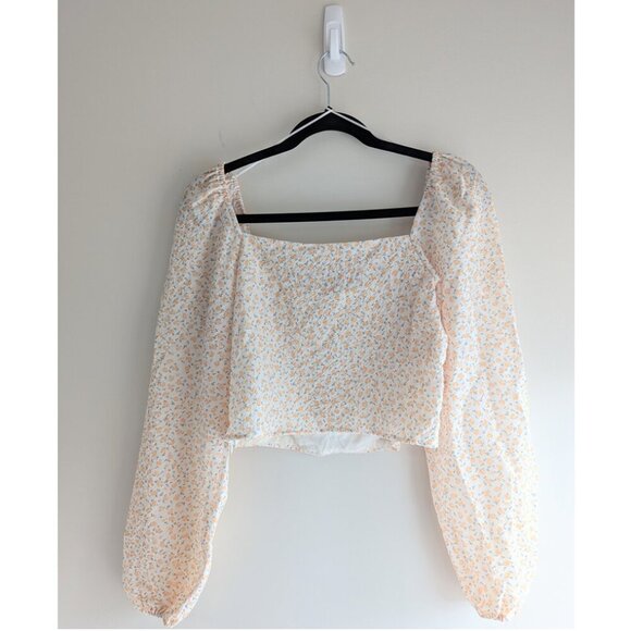 Elodie Ditzy Floral Balloon Sleeve crop top - Picture 3 of 8